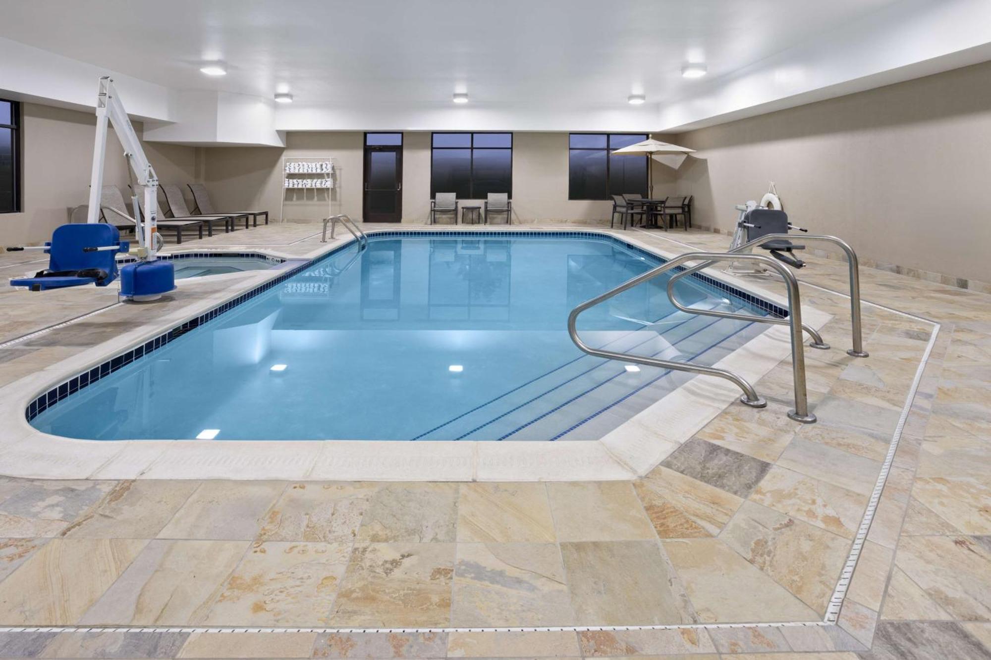 Hampton Inn Cleveland-Airport/Tiedeman Road Brooklyn Dış mekan fotoğraf