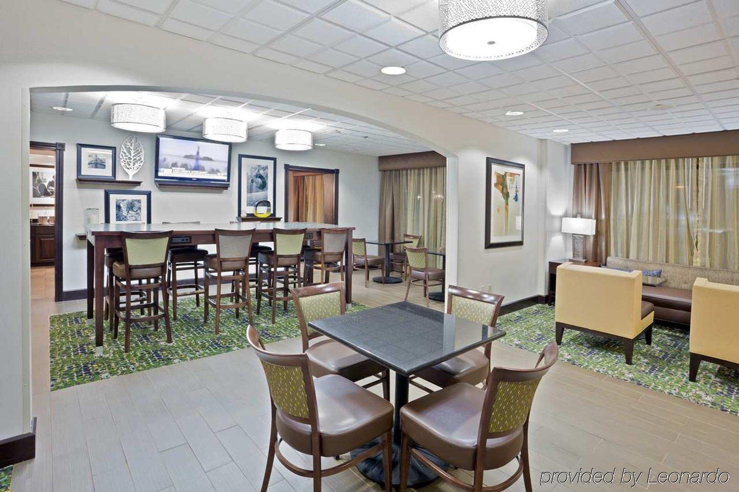 Hampton Inn Cleveland-Airport/Tiedeman Road Brooklyn Restoran fotoğraf